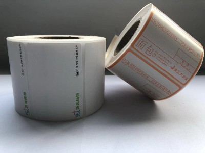 不干胶标签这样使用光油，效果超乎你想象。